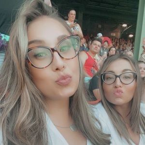 Meet your Posher, Shannon